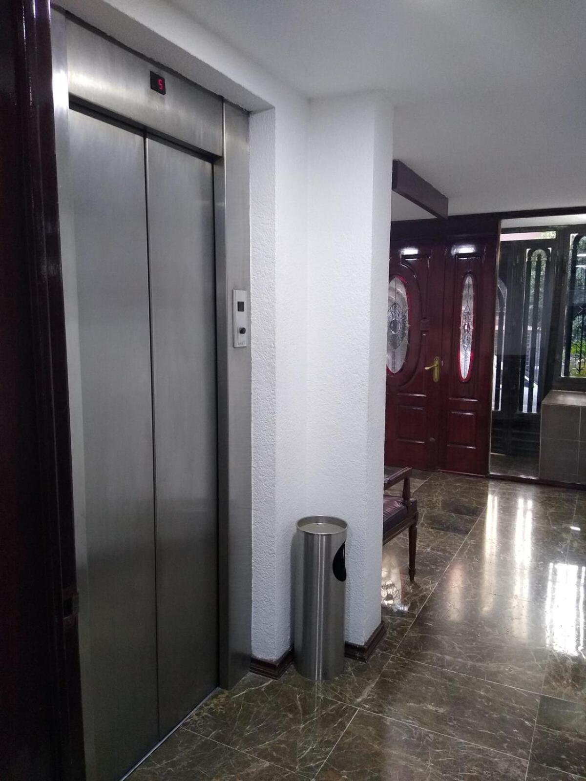 Espacioso Con Oficina Y Internet De Alta Velocidad Apartment *